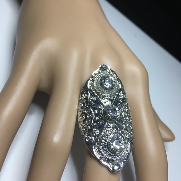 Jewelry - Picture 5 of 5